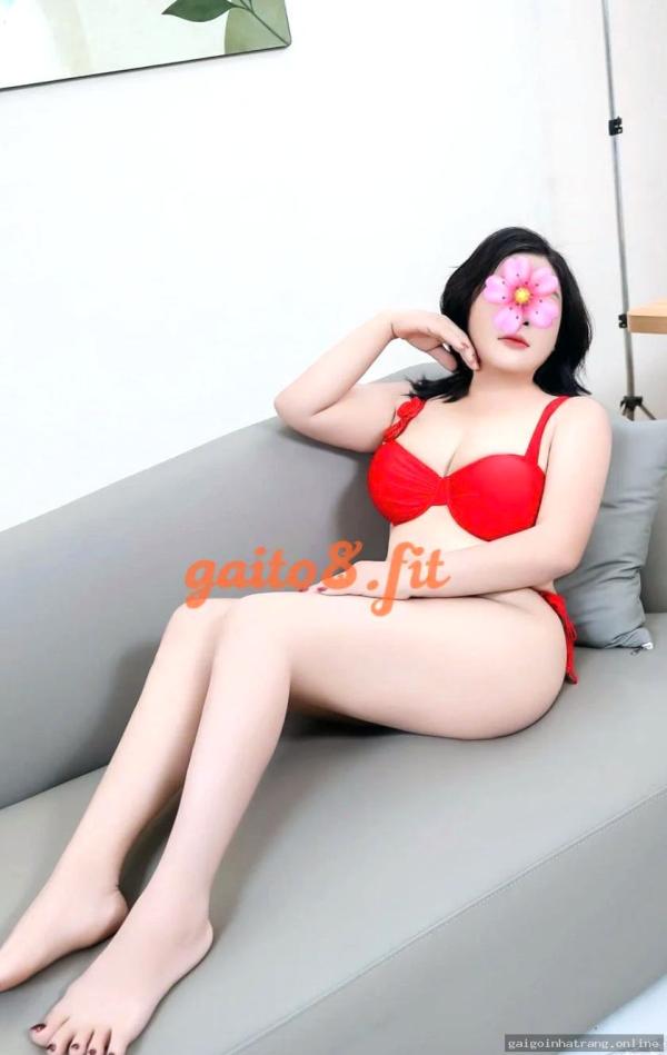 Khả Nhi – Sexy, chiều khách – Hú ngay – Nha Trang, Khánh Hòa – ảnh 1